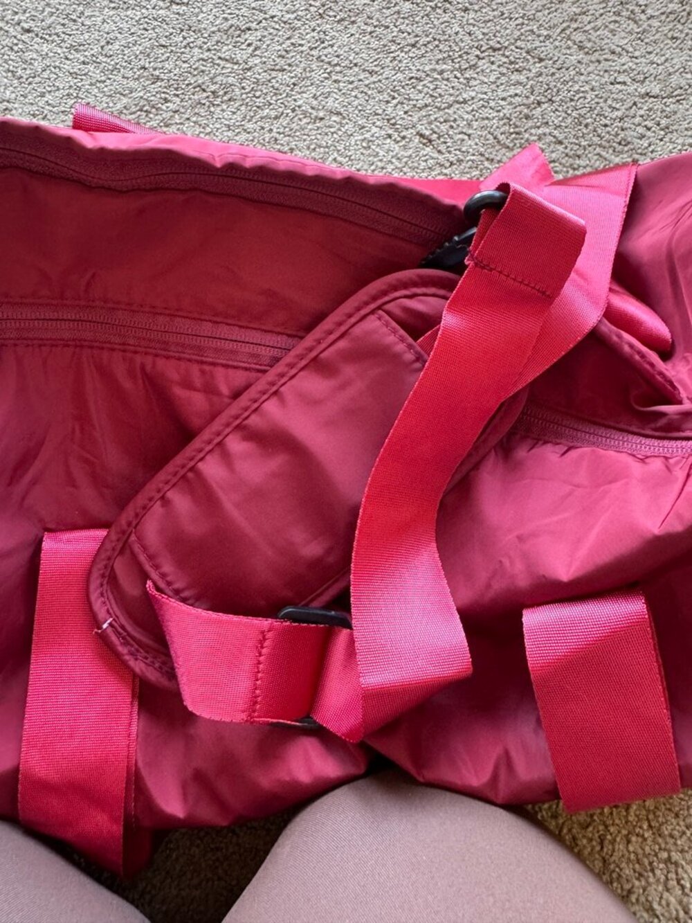Burgundy Gym Bag With Shoe Compartment - Picture 7 of 7